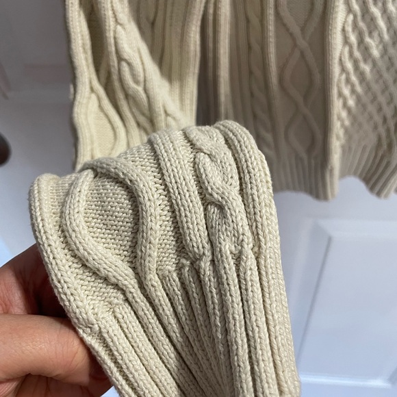 Gap Sweater - Picture 5 of 5